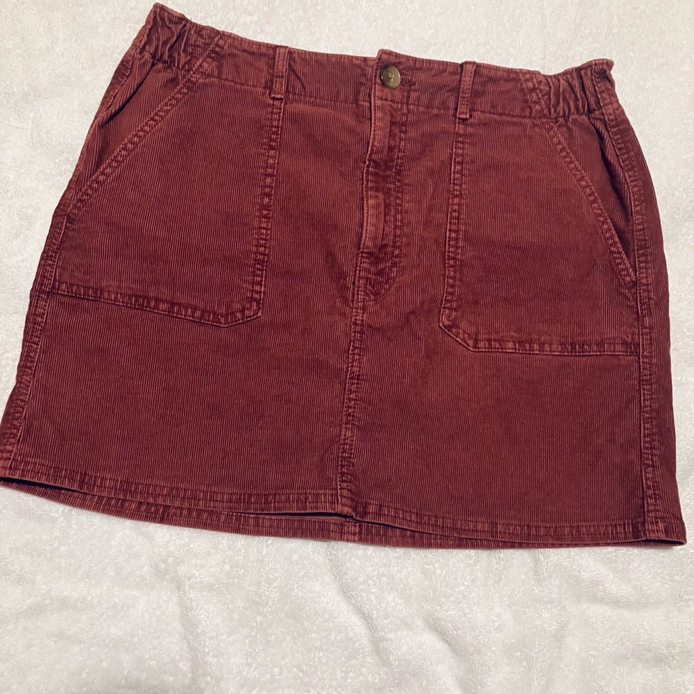 American Eagle berry red/maroon corduroy mini skirt size 12